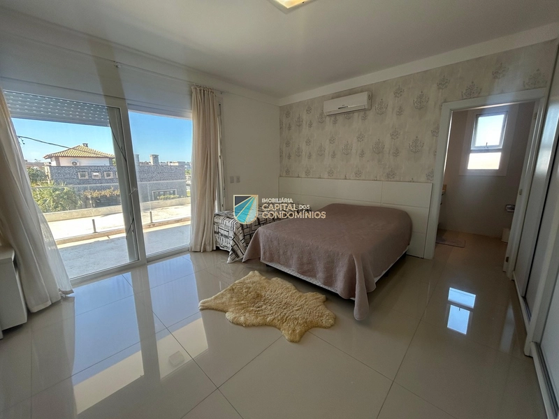 Sobrado de esquina no condomínio Quintas do Lago: 37ª foto da galeria de imagens do imóvel