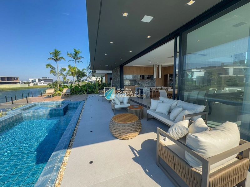 Sobrado de esquina no Condomínio Sense em Xangri-lá: 35ª foto da galeria de imagens do imóvel