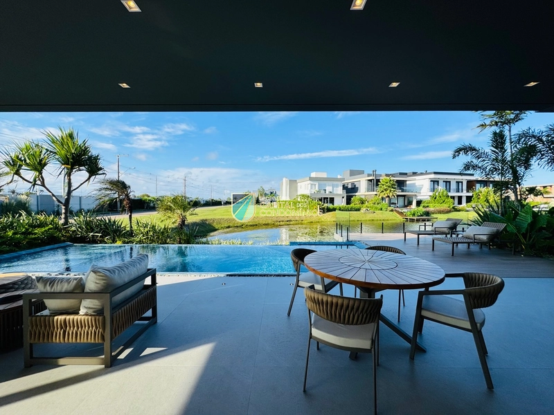 Sobrado de esquina no Condomínio Sense em Xangri-lá: 26ª foto da galeria de imagens do imóvel