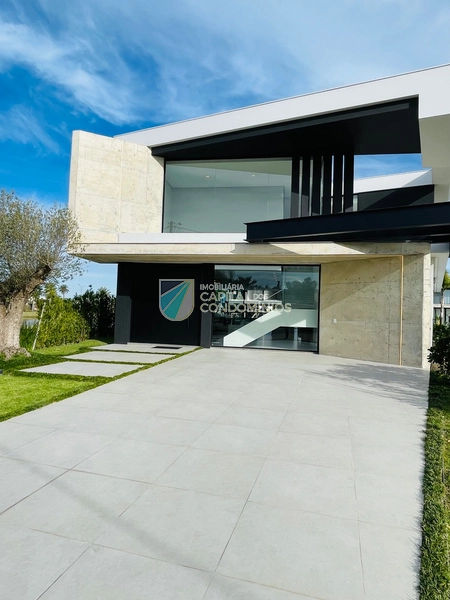 Sobrado mobiliado no Condomínio Sense em Xangri-lá.: 2ª foto da galeria de imagens do imóvel