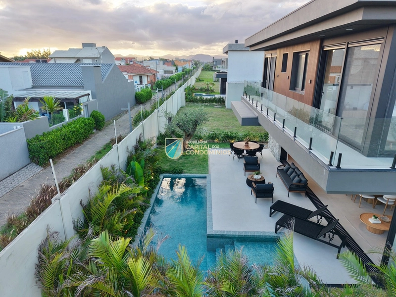 Sobrado mobiliado e decorado no condomínio Los Cobos em Xangri-lá.: 81ª foto da galeria de imagens do imóvel