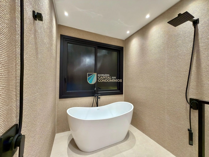 Sobrado mobiliado e decorado no condomínio Los Cobos em Xangri-lá.: 36ª foto da galeria de imagens do imóvel