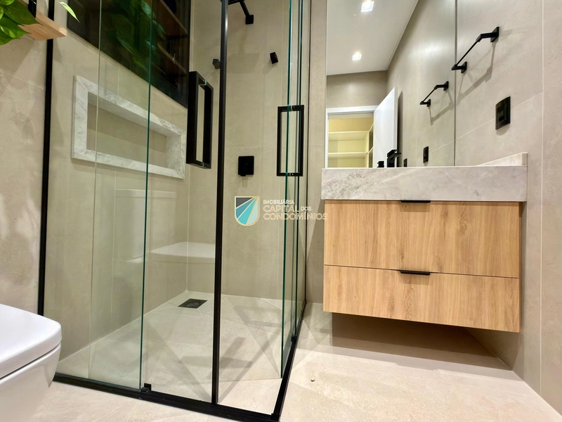 Sobrado mobiliado e decorado no condomínio Los Cobos em Xangri-lá.: 30ª foto da galeria de imagens do imóvel