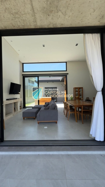 Casa térrea com piscina e spa no condomínio Sunset: 8ª foto da galeria de imagens do imóvel