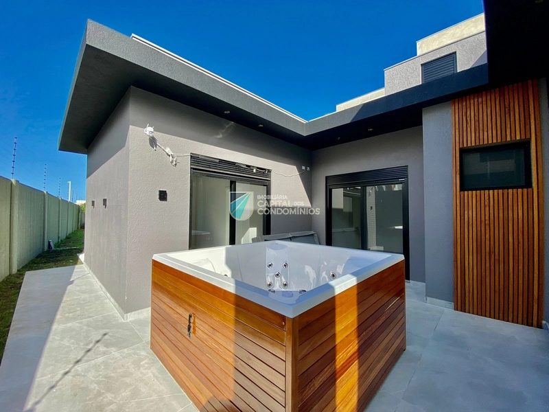 Casa térrea com piscina e spa no condomínio Sunset: 3ª foto da galeria de imagens do imóvel