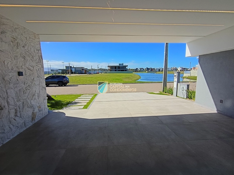 Sobrado mobiliado e decorado no Condomínio Amare em Xangri-lá: 2ª foto da galeria de imagens do imóvel