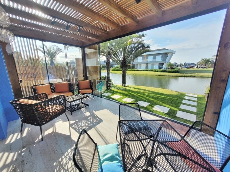 Casa térrea beira lago: 4ª foto da galeria de imagens do imóvel