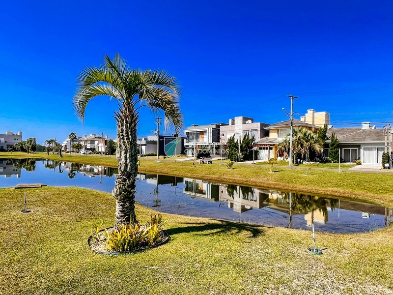 Casa em frente ao lago: 4ª foto da galeria de imagens do imóvel