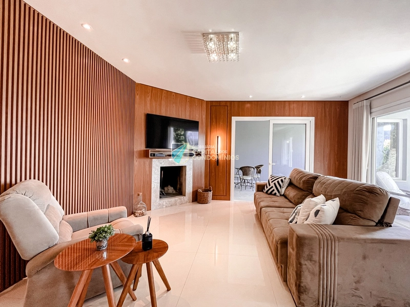 Casa em frente ao lago: 5ª foto da galeria de imagens do imóvel