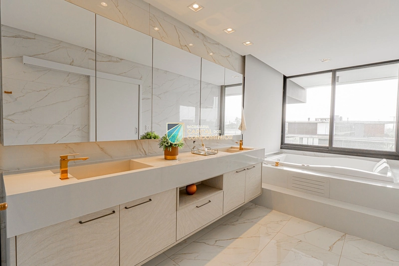 Sobrado mobiliado e decorado no Sense em Xangri-lá.: 12ª foto da galeria de imagens do imóvel