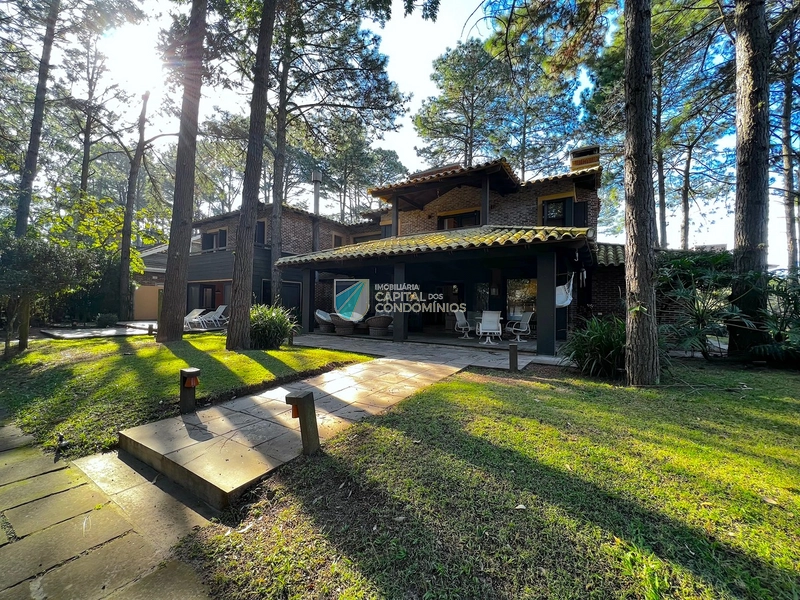 Amplo sobrado no Carmel: 32ª foto da galeria de imagens do imóvel