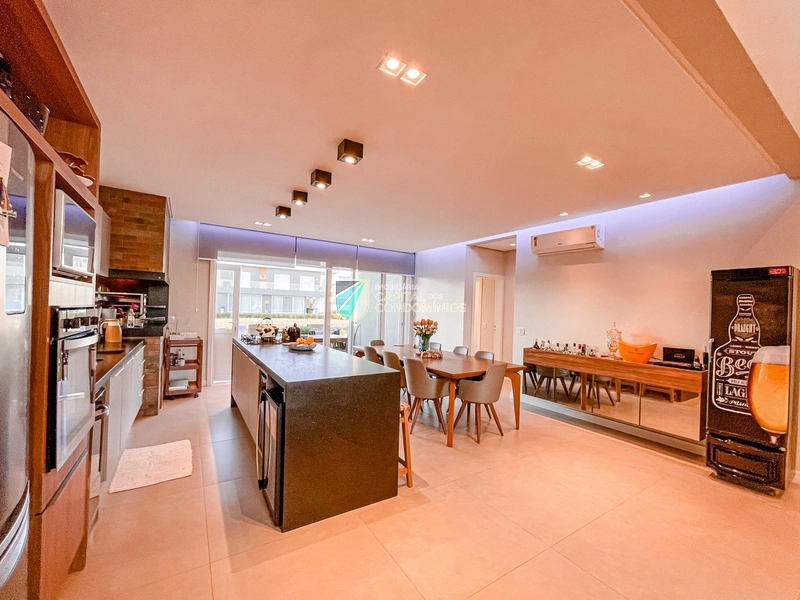 Casa 4 suítes beira lago: 13ª foto da galeria de imagens do imóvel
