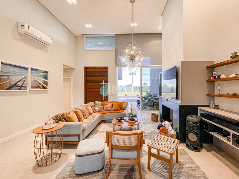 Casa 4 suítes beira lago: 12ª foto da galeria de imagens do imóvel