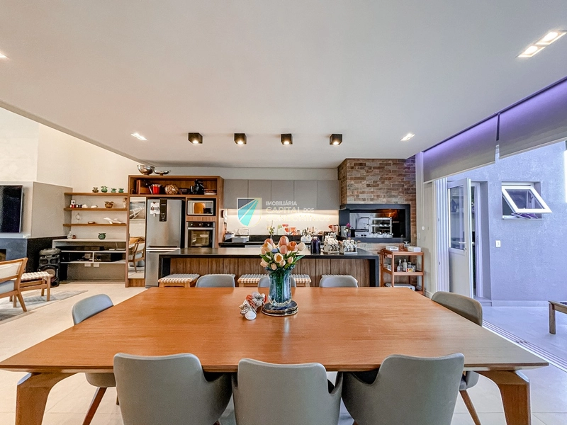 Casa 4 suítes beira lago: 23ª foto da galeria de imagens do imóvel