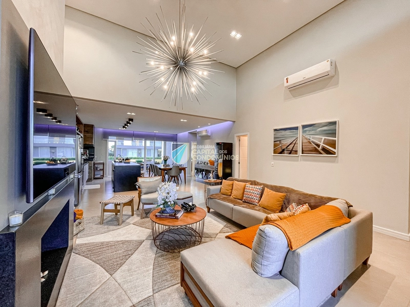 Casa 4 suítes beira lago: 3ª foto da galeria de imagens do imóvel