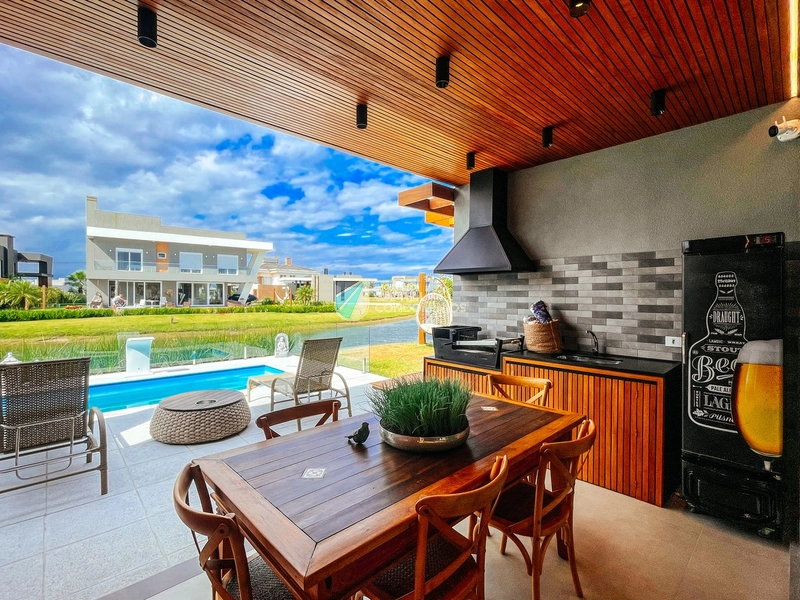Casa 4 suítes beira lago: 11ª foto da galeria de imagens do imóvel