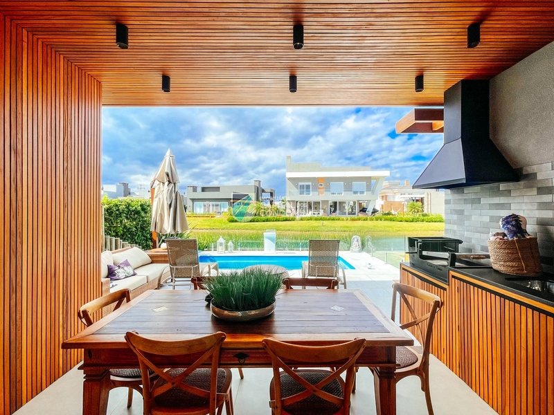 Casa 4 suítes beira lago: 4ª foto da galeria de imagens do imóvel