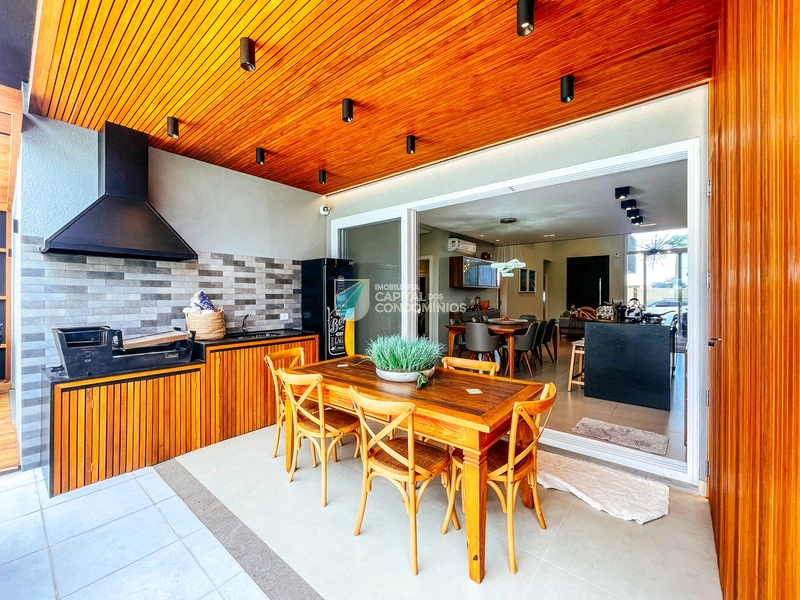 Casa 4 suítes beira lago: 17ª foto da galeria de imagens do imóvel