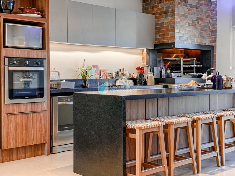 Casa 4 suítes beira lago: 15ª foto da galeria de imagens do imóvel