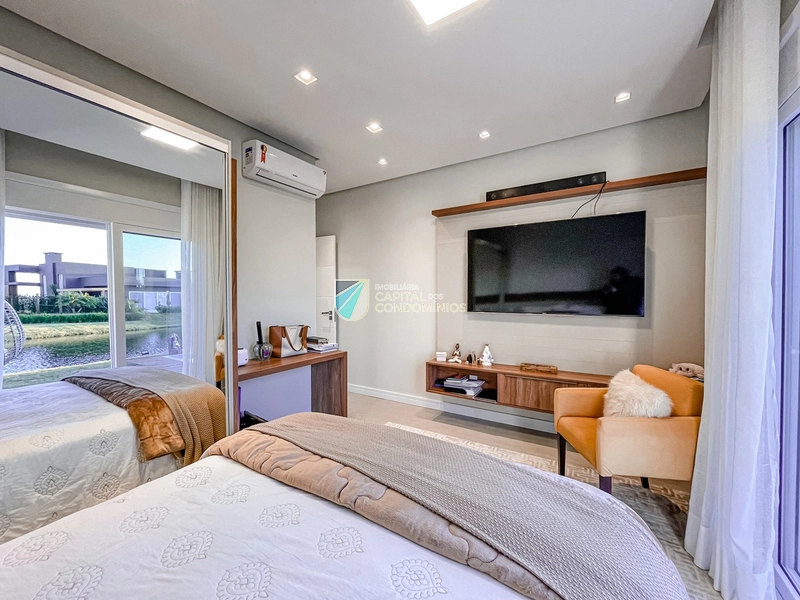 Casa 4 suítes beira lago: 36ª foto da galeria de imagens do imóvel