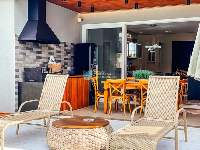 Casa 4 suítes beira lago: 10ª foto da galeria de imagens do imóvel