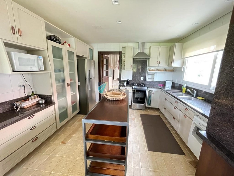 Sobrado beira lago: 9ª foto da galeria de imagens do imóvel