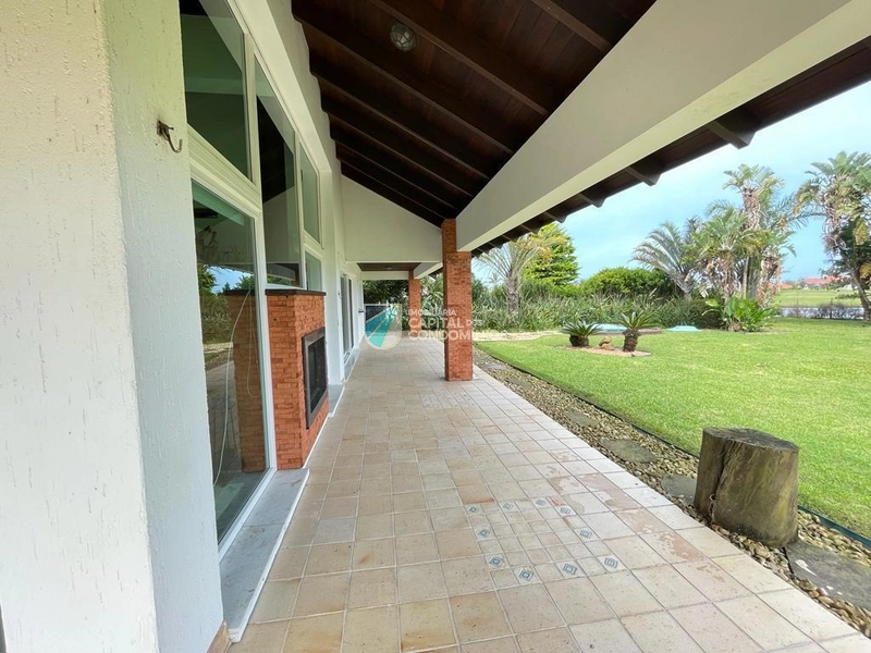 Sobrado beira lago: 22ª foto da galeria de imagens do imóvel