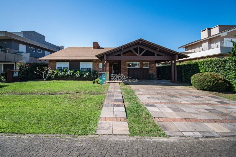 Casa beira lago no Ventura: 3ª foto da galeria de imagens do imóvel