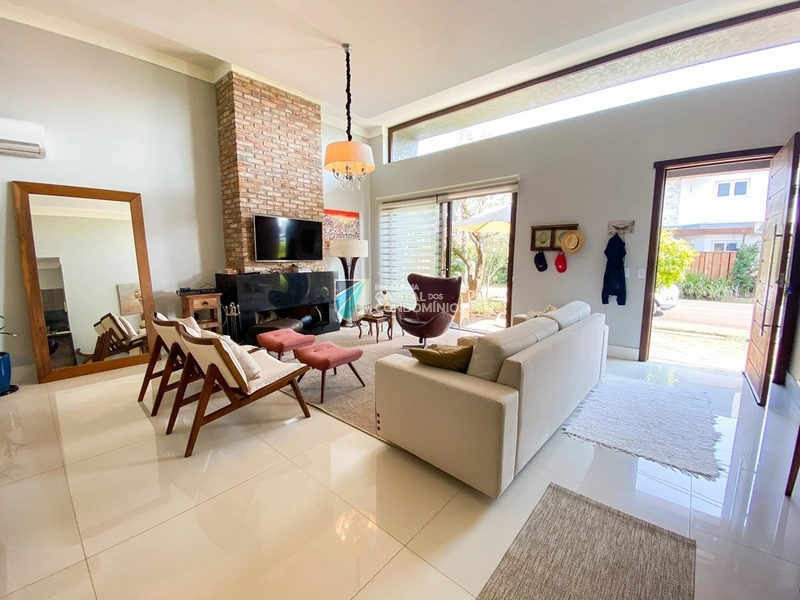 Casa térrea 3 suítes com piscina!: 9ª foto da galeria de imagens do imóvel
