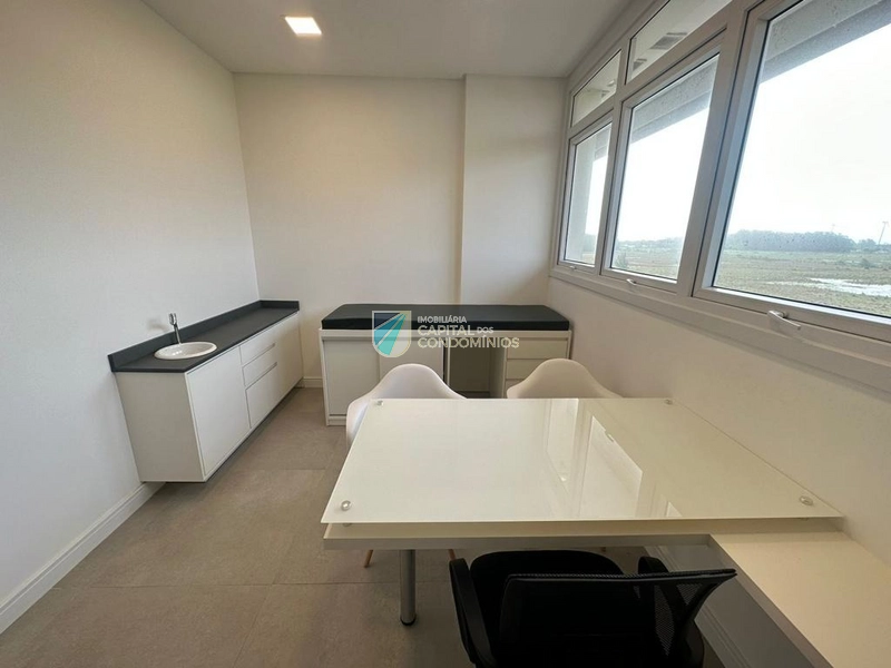 Sala no centro clínico Life Plus: 7ª foto da galeria de imagens do imóvel
