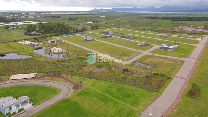 Terreno frente leste pronto para construir no bairro Santorini: 3ª foto da galeria de imagens do imóvel