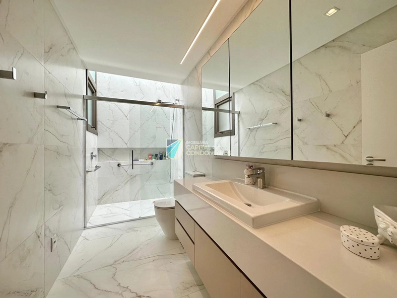 Sobrado com vista para o mar: 42ª foto da galeria de imagens do imóvel