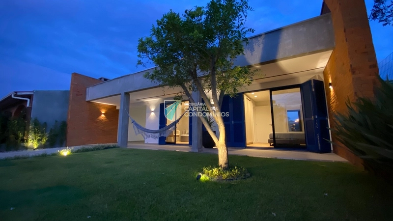Casa no centro de Xangri-lá: 1ª foto da galeria de imagens do imóvel