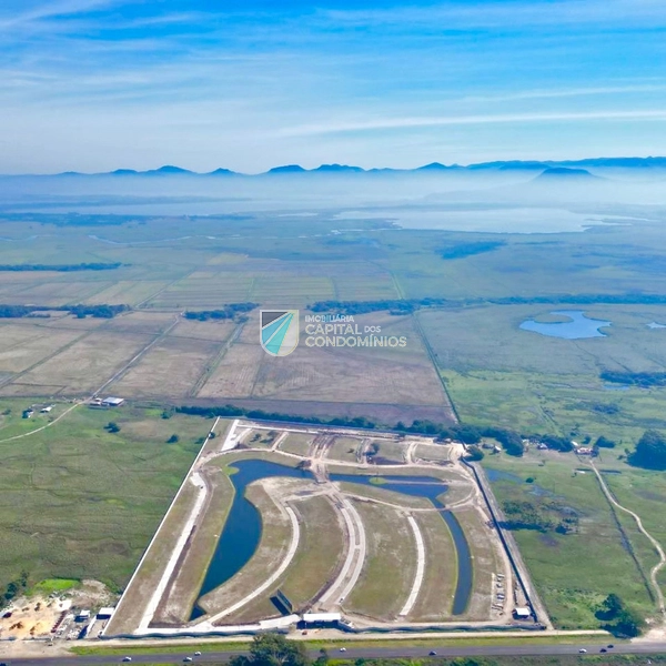 Terreno beira lago: 2ª foto da galeria de imagens do imóvel
