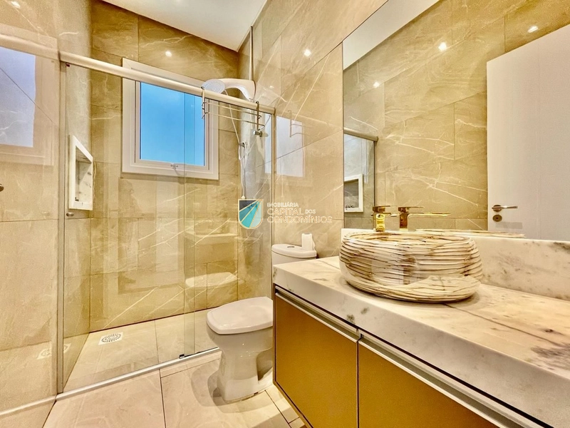 Casa com piscina no Riviera: 26ª foto da galeria de imagens do imóvel