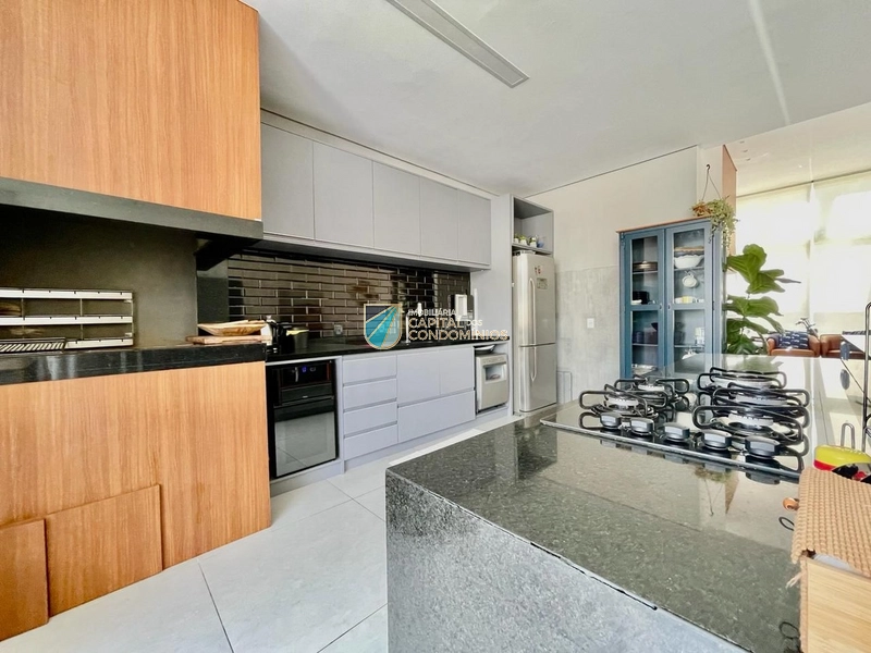 Casa com piscina no Riviera: 10ª foto da galeria de imagens do imóvel