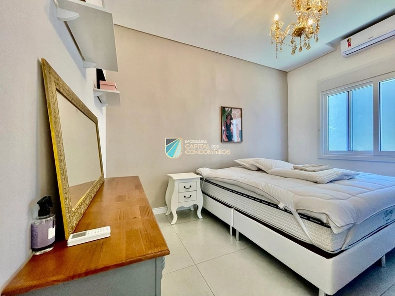 Casa com piscina no Riviera: 25ª foto da galeria de imagens do imóvel