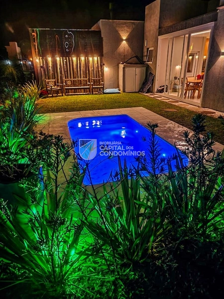 Casa com piscina no Riviera: 36ª foto da galeria de imagens do imóvel