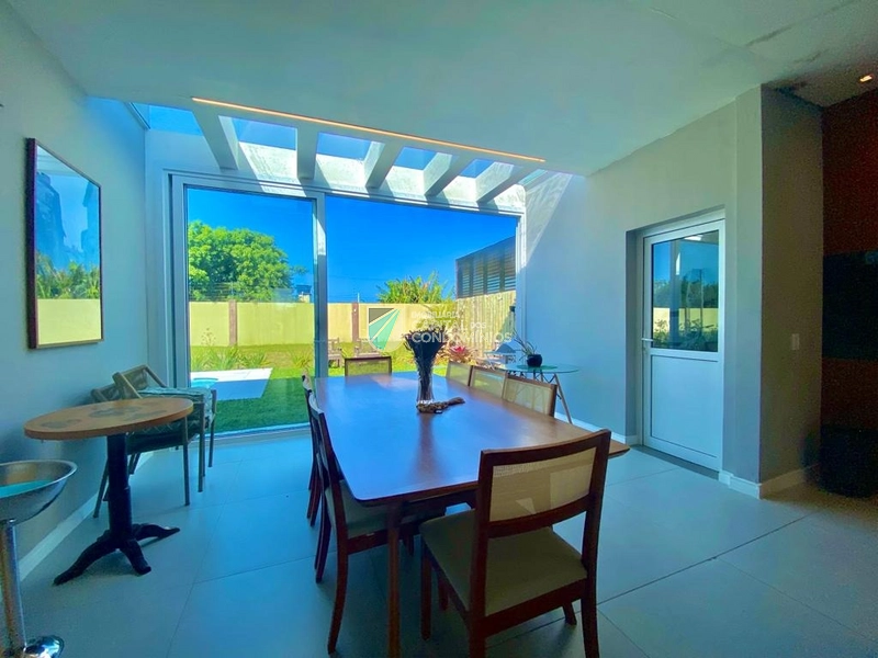 Casa com piscina no Riviera: 12ª foto da galeria de imagens do imóvel
