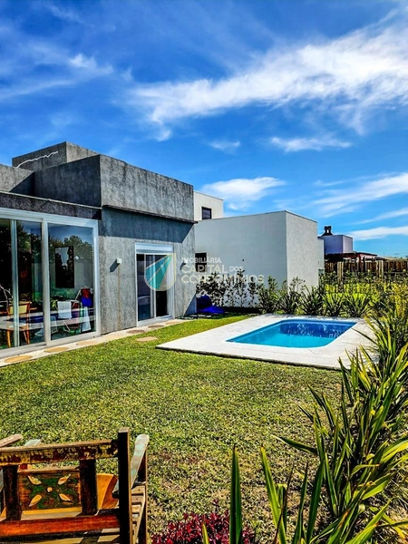 Casa com piscina no Riviera: 32ª foto da galeria de imagens do imóvel