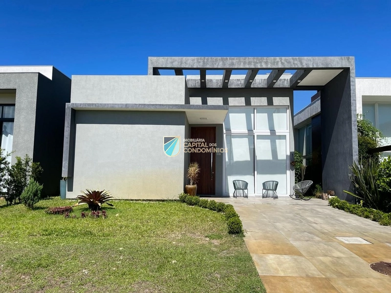 Casa com piscina no Riviera: 1ª foto da galeria de imagens do imóvel