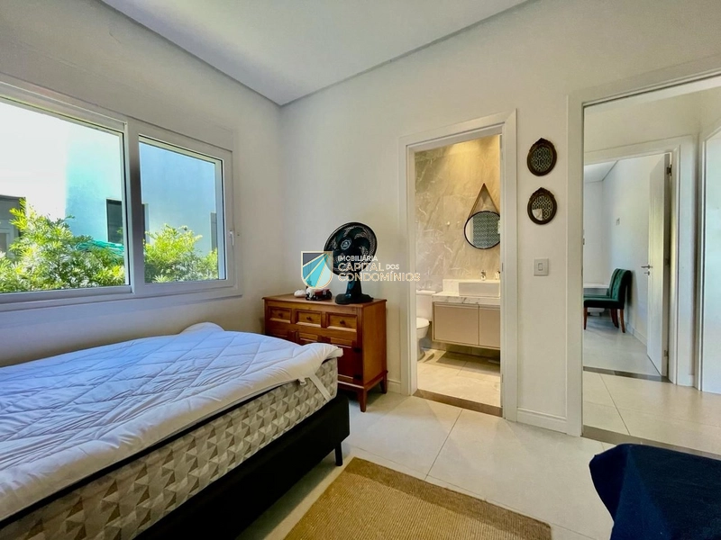Casa com piscina no Riviera: 30ª foto da galeria de imagens do imóvel