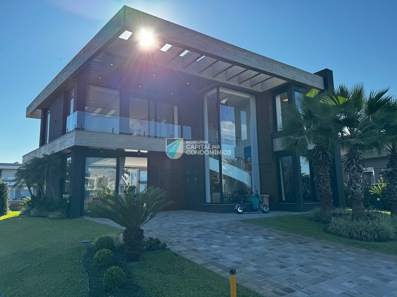 Sobrado esquina beira lago: 4ª foto da galeria de imagens do imóvel