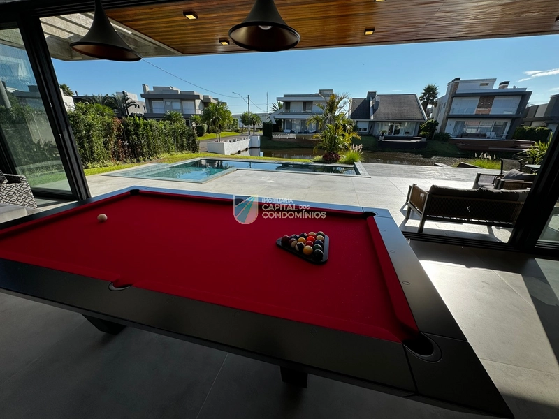 Sobrado esquina beira lago: 10ª foto da galeria de imagens do imóvel