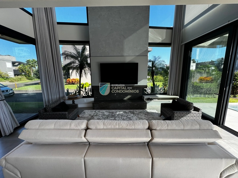 Sobrado esquina beira lago: 12ª foto da galeria de imagens do imóvel