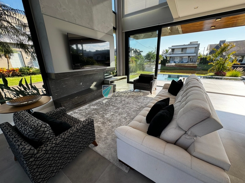 Sobrado esquina beira lago: 7ª foto da galeria de imagens do imóvel