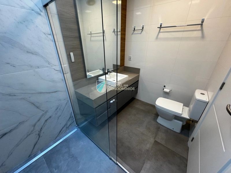 Sobrado esquina beira lago: 35ª foto da galeria de imagens do imóvel