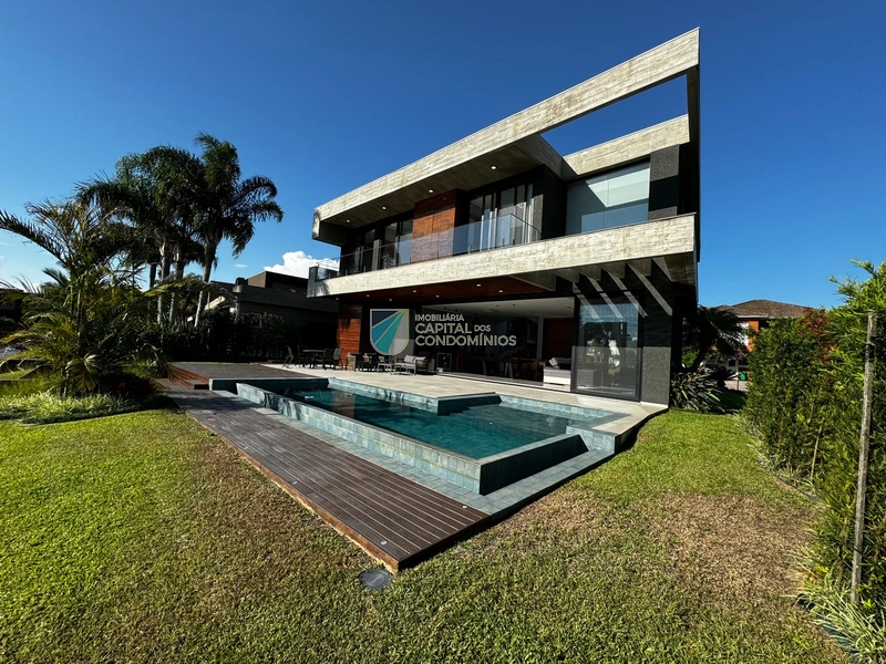 Sobrado esquina beira lago: 20ª foto da galeria de imagens do imóvel