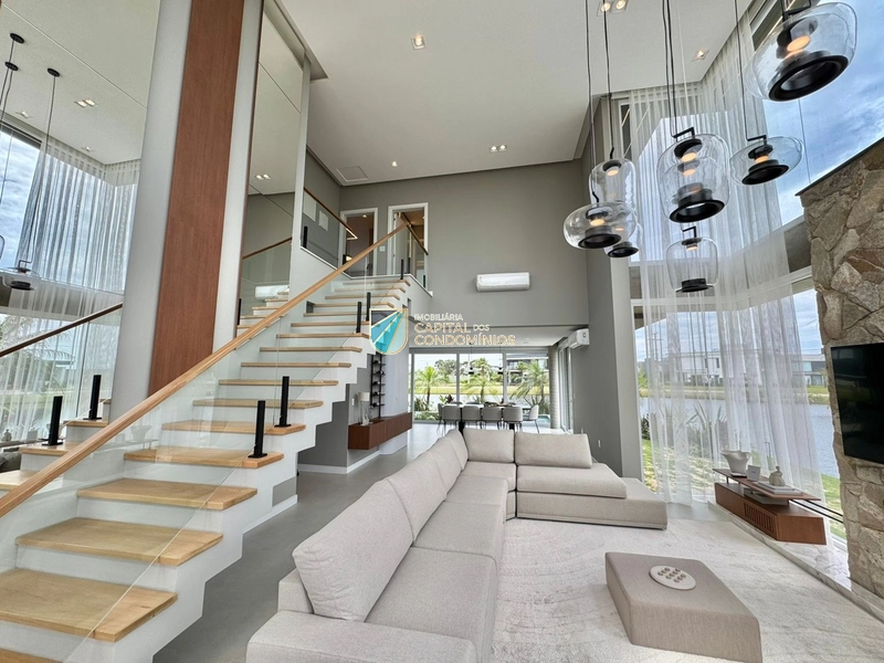 Lindo sobrado beira lago: 7ª foto da galeria de imagens do imóvel