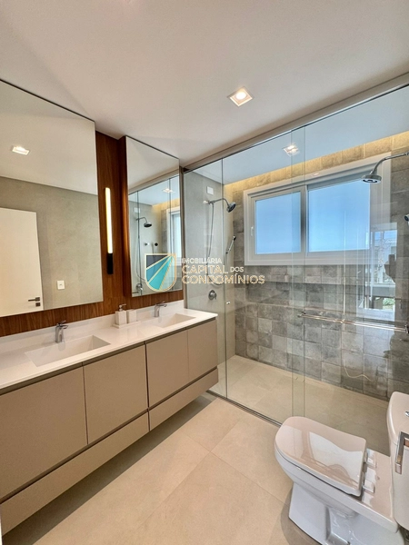 Lindo sobrado beira lago: 43ª foto da galeria de imagens do imóvel